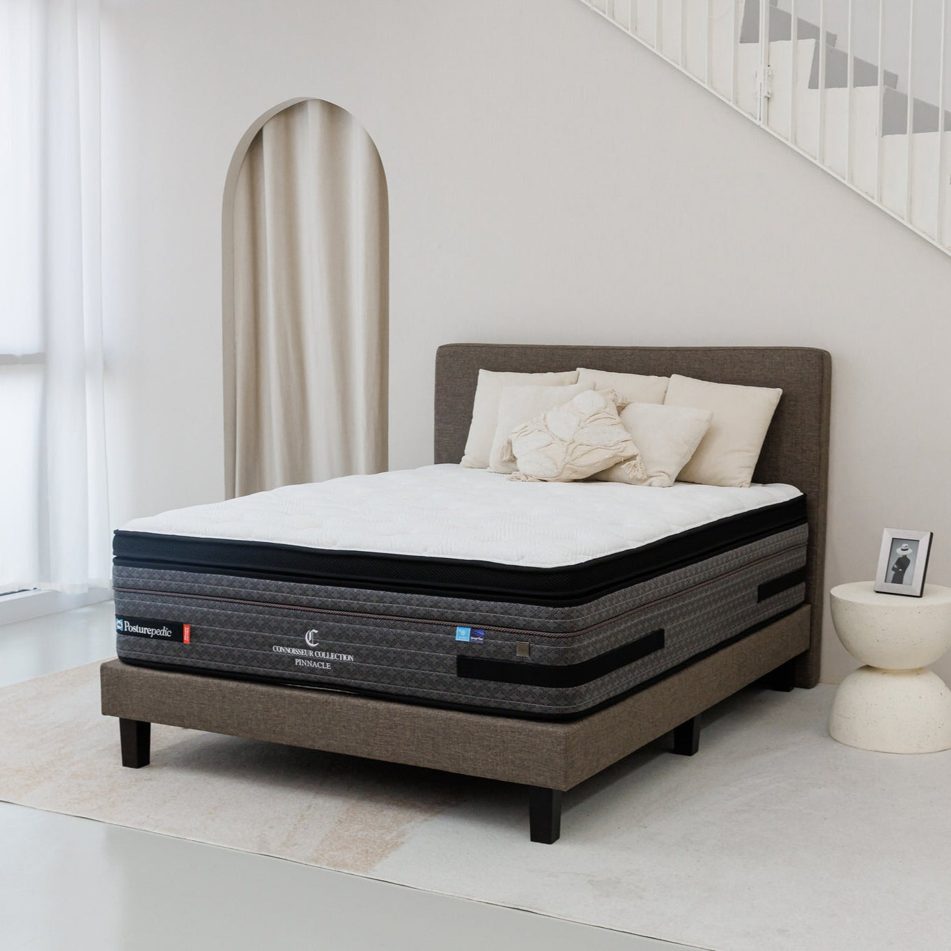 Sealy Posturepedic Connoisseur Collection - Pinnacle